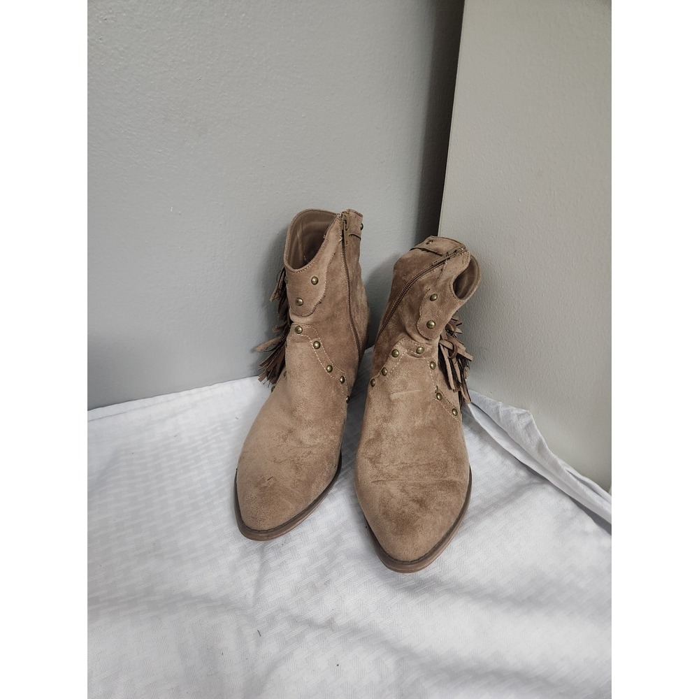 Pierre Dumas Womens Tan Faux Suede Fringe Studded Western Ankle Boots Size 10